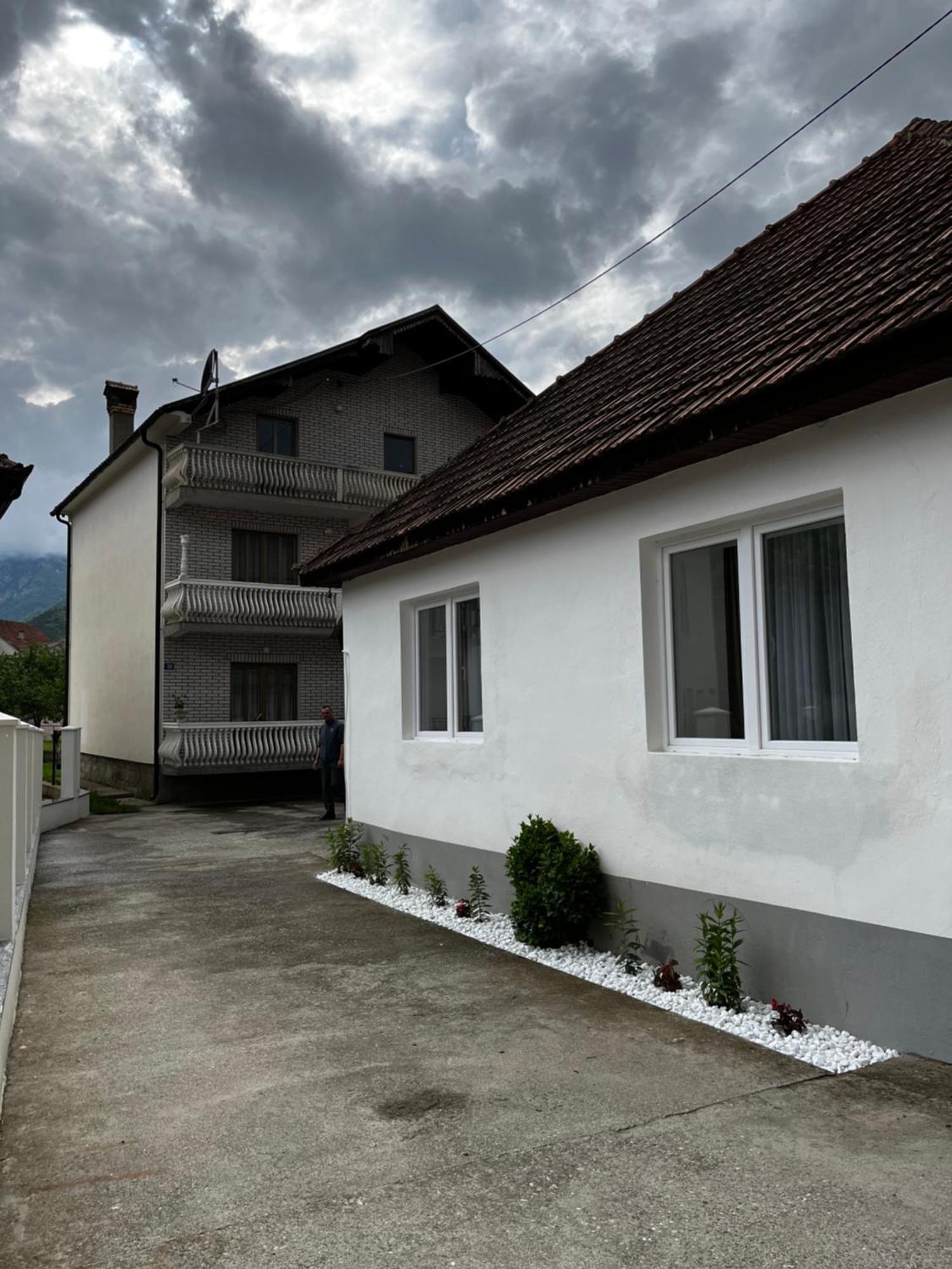 Lejla'S Guesthouse Gusinje Exterior photo